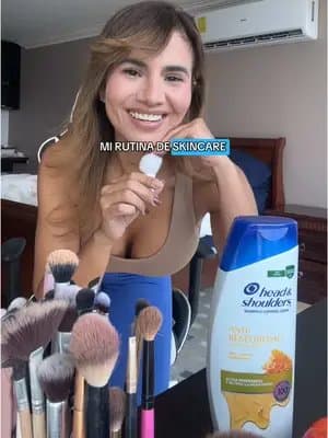 Todavía en tu rutina de #Skincare no hay un Shampoo!? 😳 @Head & Shoulders LA #AntiResequedasHyS #Publicidad Disclaimer: Resequedad asociada a la caspa. Caspa visible, con uso regular 💙🤍