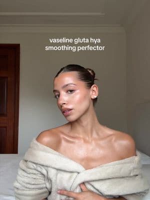 silky skin every day@Vaseline #VaselineGlowGettersUK #VaselineSilkSkinScience #SilkSkin #AD