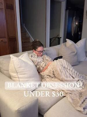 I’m IN LOVE @Bedsure #falldealsforyou #tiktokshopfinds #tiktokblackfriday #tiktokshopcybermonday #tiktokshopholidaydeals #holidaygifts #cozy