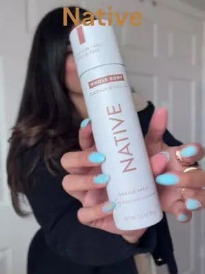 The spray that makes my life easier, I use it to go to the gym, shopping or whatever it smells delicious like a mixture