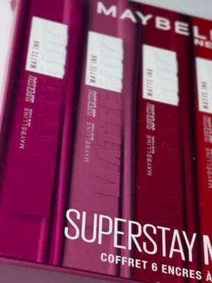 Alerte bon plan les filles… ce coffret @Maybelline France rend VRAIMENT accro 😍 6 encres à lèvres ultra matte, zéro transfert, une tenue de fou et des teintes canon 🔥 Si t’aimes pas refaire ton rouge à lèvres 10 fois par jour, c’est clairement fait pour toi 💄 Clique sur le panier orange avant qu’il soit sold out 👇 #Maybelline #SuperStayMatteInk #MakeupAddict #RougeALevres #TikTokShopFrance