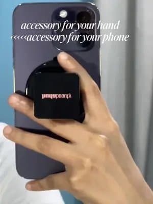 The perfect accessory for your phone doesn’t exist….. @Huda Beauty #AD #HudaBeauty #Hudabeauties