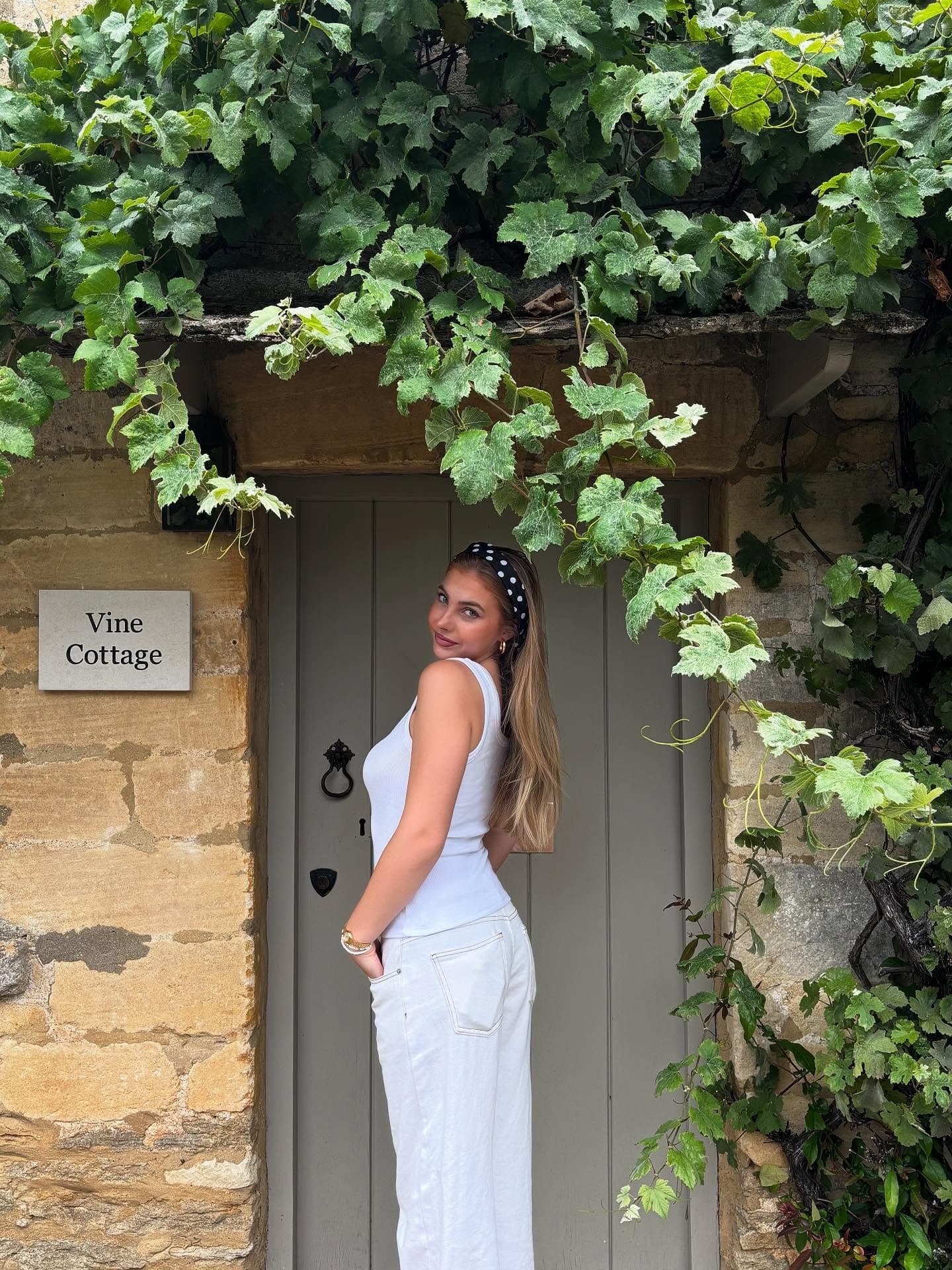 When in doubt - wear a basic π€
Top @newlook
#newlook #ad #outfit #outfitinspo