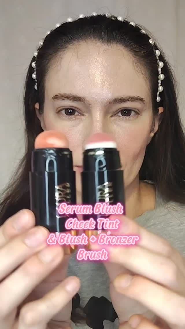 Sponsored by Laura Gellar
💋💗💋💗
This is a beautiful dewy and easy to blend blush. Laura Geller is THE makeup for mor