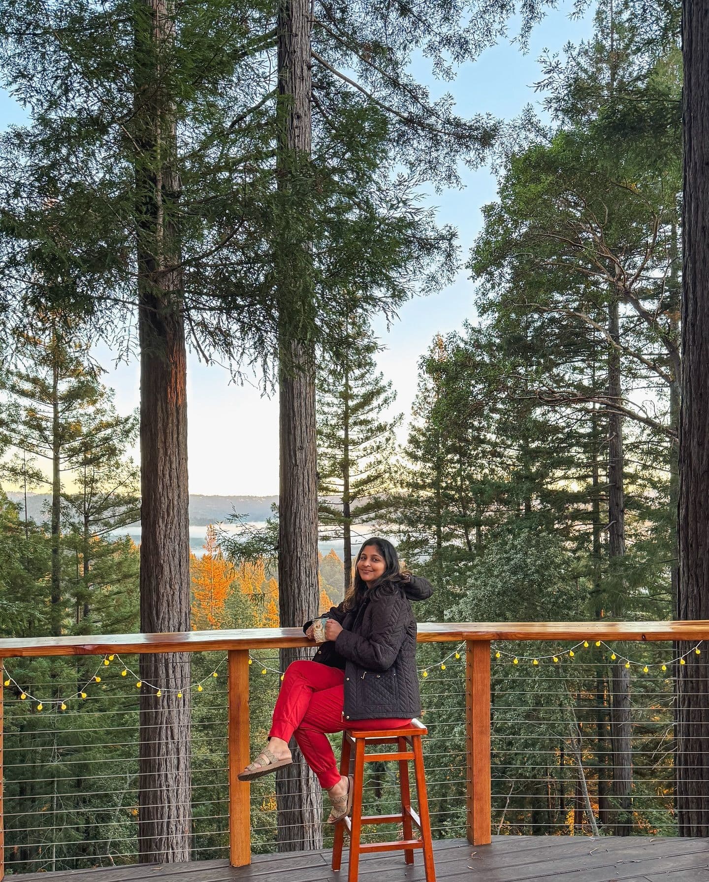 Our escape to romantic paradise ✨❤️ #swipe
📍 @redwoodridgetreefort
Airbnb in California, treehouse in Santa Cruz, v