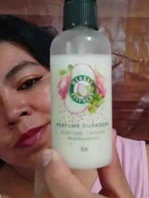 ¿Raíz grasa y puntas secas? 🙋♀️ Un toque de la nueva colección de Pitahaya & Menta de @HerbalEssencesLA es el daydream que necesitas para renovar tu día. 🌺🌿 ¡Usa la rutina completa para una experiencia olfativa que te acompaña a donde vayas! ✨ #HerbalEssencesmexico #publicidad #vibrasfrescurafm @Herbal Essences México @For_Me