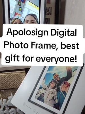 Everybody wants one!#creatorsearchinsights #tiktokshopblackfriday #tiktokshopcybermonday #giftguide #Girlies #holidaygiftguide #pictureframe #GenX #digitalphotoframe #smartframe #apolosign #tiktokshopfinds #christmas #holidays #momsoftiktok @apolosign_tech