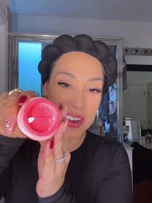 #nyxcosmetics #settingpowder #ttsbeautybesties #tiktokshopcreatorpicks #Tiktokshopholidayhaul @NYX Professional Makeup