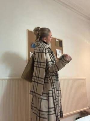 Obsessed with my new @New Look Online coat π #newlook #ootd #style #ad #thatnewlookfeeling