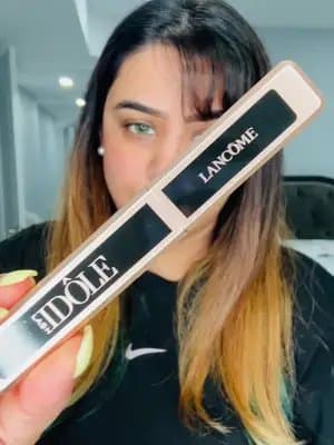 I’ve partnered with Lancôme to share one of my favorite makeup essentials! A good mascara can completely transform your look, and this one has quickly become a staple in my routine. I love how this mascara adds volume, length, and definition without weighing my lashes down. It gives me a lifted, polished look that’s perfect for both everyday makeup and special occasions. @Lancôme #lorealistarca #giftedbylancome #lashdolelift #Mascarahacks