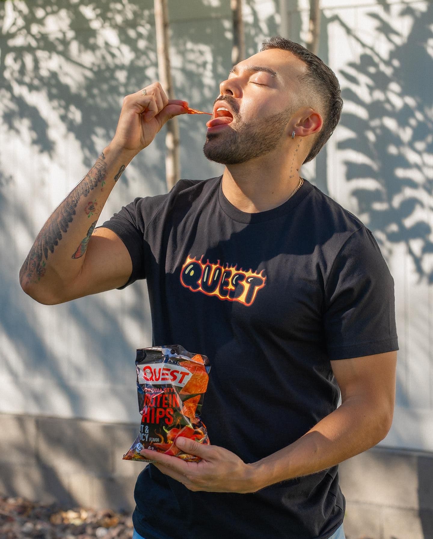 This Chips are fire!
Available now @Walmart
19 g of Protein, 1g sugar, 4g net carbs @questnutrition #QuestOnFire #Que