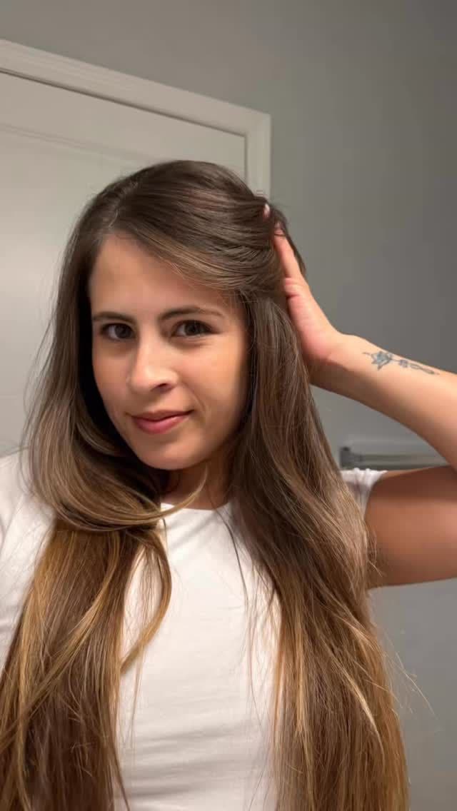 My Hair was looking super messy and dirty, so it was time for my little wash routine! ✨ I used my favorite Pantene shamp