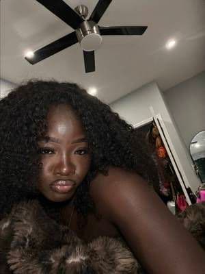 Yall know I be out and about everywhere so this HalfWig been hittin!!!!? @ISEEHAIR @iseehairshop #iseehairshop #TikTokShopBackToSchool #SoHoChi #halfwig #curlywig,