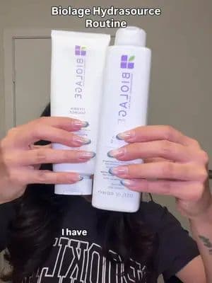 My full HydraSource routine 💧🤎 From wash day to the final result — my hair feels so much softer, hydrated and bouncy. I’ve really been enjoying giving my hair + scalp a little extra moisture. ✨ @BIOLAGE #GiftedByBiolage #BiolageHydraSource #LorealistarCA