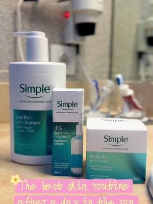 The Simple Squad is solving my dehydrated and slightly burnt skin one step at a time🫧🌴 #AD @Simple UK #SimpleSquadUK #SimpleHydratePlus #SimplePurifyAndClear