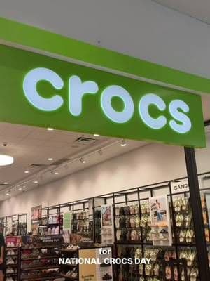 Letβs go shop for national crocs day at our local @shopfloridamall Crocs store!! I love getting inspo from all the bags and shoes they display in there with the jibbitz!! Which is your fav in the video?! #simonmalls #sponsored #orlandoshopping #shopwithms #orlandotok