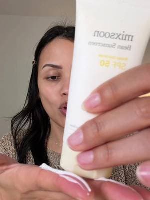 Perfecto para utilizarlo debajo del maquillaje #tiktokshopcreatorpicks #creatorsearchinsights #sunscreen #skincarecoreano #mixsoonsunscreen