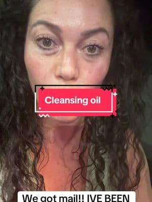 Don’t be concerned I just took niacin that’s why my skin is red but seriously though I’m super excited to try this cleansing oil #centellian24 #tiktokshopskincare #tiktokcreatorpics #cleansingoil