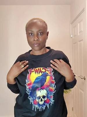 This is a cheeky nice sweatshirt. Thick and warm, love it @Fully Merched #sweatshirt #tshirt #unisexfashion #tiktokmademebuyit