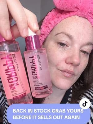 #ad #FeatureMeMaybelline #maybelline #tiktokshop #1 Get The Ultimate Lock And Glow With This Affordable Maybelline Duo Say goodbye to makeup that fades or feels dry. This Maybelline Grippy primer serum and setting mist duo is the perfect combination for a gorgeous, long-lasting finish. The niacinamide primer hydrates your skin deeply without any sticky feeling, creating the ultimate smooth base. Once your makeup is done, the setting mist locks it all in with a beautiful, subtle glow. It is highly budget-friendly and lasts for ages since a little goes a very long way. Tap the orange basket below to get yours today. @MaybellineUK @Lorealistar