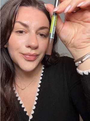 #AD brow-catfish 101 using the NEW @Maybelline NY Brow Inserts the perfect 2-step routine to create fuller brows in seconds! I'm using shade 259 ash brown #brows #browroutine #browinserts #maybelline