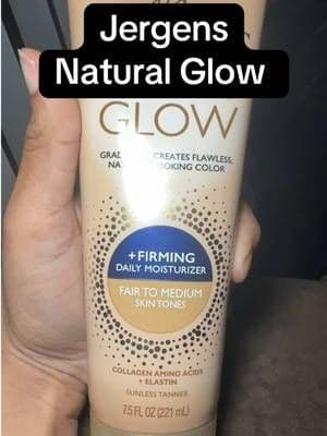 Jergens Natural Glow Firming and Daily Moisturozer for the win #naturalglow #skincare #moisturizer #jergens #tiktokshop