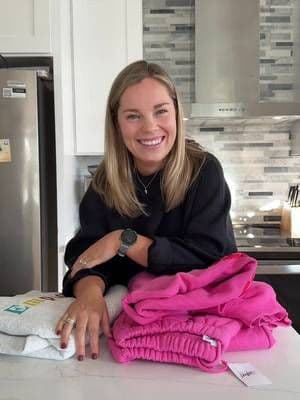 Another video of me trying to convince you to post your content & keep going on your TikTok journey!!! . I’m so thankful to have all you girls here and for brands like @The Mayfair Group cheering us on while we’re just getting going. . And @Maureen Kelly @tarte cosmetics … I am free for Trippin’ with Tarte #smallcreator #smallcreatorsontiktok #smallcreatorpr #pr #newcreator