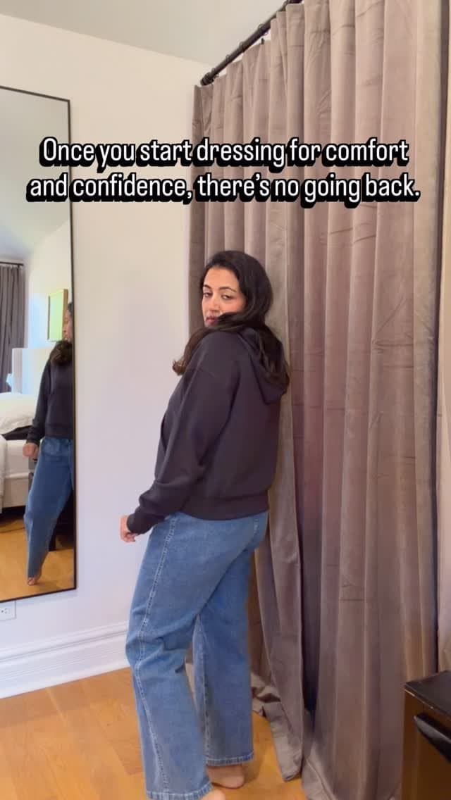 When your outfit moves with you, not against you 💪✨
This top is proof you can feel confident and comfortable—whether yo
