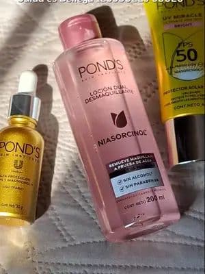 Ya probaron el nuevo GlowTip de Kenia Os? ✨ Acompañame a aplicar el protector solar de Pond's Bright Miracle en mi rutina diaria. Me encanta porque ayuda a tener una piel luminosa, con tono uniforme y sin dejar sensación grasosa 💖 ¡De patrona a patrona, cámbiate a Pond's! ✨ #PatronaDelGlow #conpondselglowllegó #pondsmexfm #Publicidad @POND´s México @For_Me