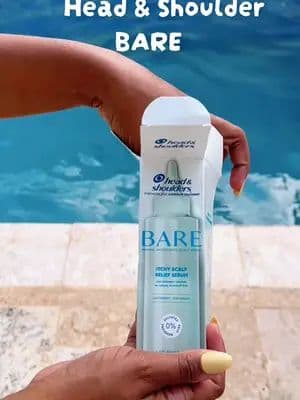 For me, the Head & Shoulder BARE itchy Scalp Relief Serum is really good, it soothes itchiness, refresh, hydrate, isn’t grasy and dries quickly. It does everything it claims. ✨ #complimentary #MintyCoolRelief #GiftedByHeadandShoulders @influenster @Head and Shoulders