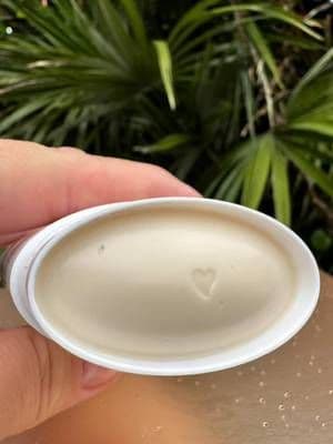 Smells Like Summer, Works Like a Charm 🌴 I’ve been using the Native Coconut & Vanilla Deodorant and I’m genuinely impressed. The scent is absolutely lovely - sweet, tropical, and comforting without being overpowering. It gives that just-stepped-off-the-beach vibe in the best way. The formula glides on smoothly, leaves no marks, and keeps me fresh all day. It’s paraben-free, aluminium-free, and gentle on the skin - everything I want in a clean deodorant. If you’re after a natural deodorant that smells as good as it performs, this one’s a winner. @trndr.uk @Native #ad #gifted #NativePartner #Native_TRND #CleanBeauty #AluminiumFree #SmellGoodFeelGood