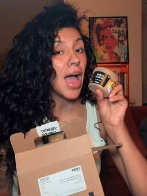 #ad Who doesn’t want to smell like crème brûlée? 🍮 link in bio no gatekeeping around here 💕 #friendsoflush #lushcosmetics @LUSH