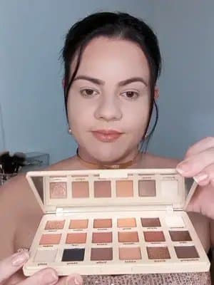 Testei a nova paleta de sombras da Linha Glass Ruby Rose. @Ruby Rose Oficial . #makeup #make #tiktokshopchegou