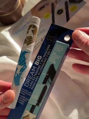 Let's take a closer look at @pacificabeauty 's "Dream Big" 7-in-1 mascara! Customize your magic wand for your lashes—it's an all-in-one lash serum, volumizer, and instant length mascara! You can literally tailor your lashes! How cool is that?! 🌟 #pacificabeauty #pacificapartner #mascara #treading #ugccreator #fyp #tiktokshop #tiktokfinds #tiktokspringsale #eyelashes #makeup #viralmakeup