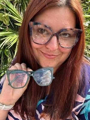 This has 7 hashtags and one tag ๐ Can you ever have too many frames? Asking for my two new personalitiesโฆ ๐คญ Swipe to see how Iโm styling my Firmoo prescription glasses in two bold, fun looks โ the deep green Shirley vs. the colourful multi-tone Shirley+ ๐๐ These frames are: ๐ Stylish & lightweight ๐ Affordable (prescription included!) ๐ RX & non-RX available ๐ Packaged beautifully (even the case is a vibe!) โจ Use my code VFBD50 for 10% off at Firmoo.co.uk ๐ Linked in bio! Which pair suits me more? ๐๐ @Firmoo_UK #ad #gifted #firmoouk #firmooukLW #Glow_with_Ania #prescriptionglasses #eyewear