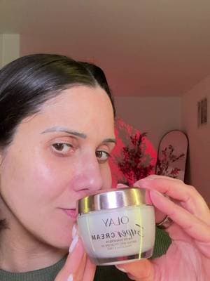 #giftedbyOlay Probando por primera vez el Olay Super Serum ✨ Me encanta cómo deja mi piel con una sensación suave, hidratada y con ese glow bonito. 💕 @Olay Skin Care