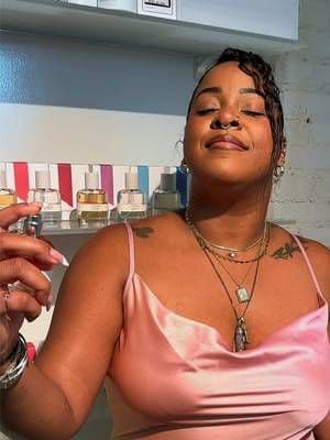 This lowkey made me never want to buy traditional perfume again. I had so much fun testing out different scent combinations. I had an idea, I created a scent, and left with something better than I ever could of imagined! @Invyted - Influencer App @Olfactory NYC #olfactorynyc #customscent #ad