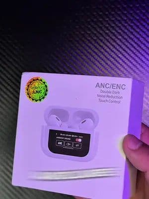 Auriculares con pantalla tipo #Airpods #TikTokShop #podspro #kikebarron #kikebarron #ShopToker #Techtok #audifonos #pantalla