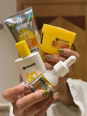Este kit Garnier express aclara es todo lo que necesitas!! Viene muy completo para que no tengas que comprar de más✨ . .