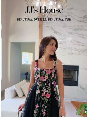 Y de repente si tengo ganas de salir 🤭💃🏻 ✨ 10% OFF with code YR994426 at @jjshouseofficial #ad #FashionReel #DressInspiration #ElegantStyle #FashionCreator
