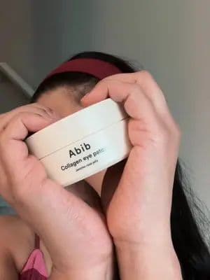 Tiny self-care moments like this honestly make such a difference lately 💕 These Abib collagen eye patches feel so cooling and soothing on tired under-eyes, and I love that they actually stay in place while I’m doing other things. I’ve even been keeping them in the fridge and it feels AMAZING 😭❄️ You get 60 patches in one tub, so it lasts really well too ✨ Linked on my Amazon storefront 🛒 On YesStyle—code: HRWD0402STD 💗 #abib #eyepatches #koreanskincare #selfcare#ad @Abib Cosmetics @YesStyle