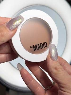 Review is coming soon … While you’re waiting here are the deets on @makeupbymario This skin enhancer is a 3-in-1 cream bronzer that warms, shapes & evens skintone with light-to-medium coverage & a dewy finish. This weightless non-comedogenic balm can be used on bare skin, over foundation, or over powder. The mistake-proof formula can be used all-over as a skin tint or makeup base or use over foundation or powder to add warmth and a natural sculpt. Spoiler alert … you’re going to LOVE it ! #makeupbymario #softsculpttransformingskinenhancer #makeupbymarioxsephora #giftedbymakeupbymario #skin #makeup #asmr