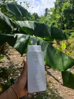 ✨ Piel limpia, fresca y suave. 🫧 Limpieza suave con aroma delicioso. Si esta buscando un gel de baño que tenga lo que tu piel necesite, debe probar este. @influenster #complimentary #GiftedByNative #nativecottonlilybodywash