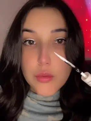 Part.2 Testei, esperei 3 horas e voltei pra contar: eu gostei MUITO desse delineador branco! 🤍 O resultado continuou lindo e a duração me surpreendeu. ✨ Se você ama uma make diferente, esse aqui merece sua atenção 👀🤍 #Maybelline #DelineadorBranco #Delineado #Makeup #TikTokShop @Maybelline NY @✰ Jheynifer Patricia ✰