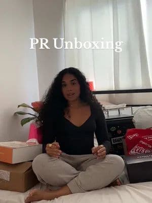 unboxing timeeeee! 🙂↔️✨ ig:yerendelacruz #pr #unboxingvideo #unboxing #fyp #cosasdechicas #productosdebelleza @dessteneesupply @Kenneth Cole @Abib Cosmetics @Coca-Cola