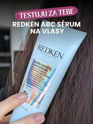 #abcmission #ad #LorealistarCHS Jsem ostuda. Už asi 3 měsíce používám tuhle pecku a nedala jsem ti o tom vědět. 🤭 Představují ti Redken ABC bezoplachové sérum, které jsem si zamilovala místo masky na vlasy. Protože si to příznejme, s dětmi si 20 minut na vlasovou masku fakt nenajdu. 🤭😅 Na séru se mi líbí, že krásně voní,hydratuje a srovnává pH. Jestli si navíc fénuješ hlavu, oceníš i ochranu před teplem. Jo, a hodí se i na barvené vlasy, protože pomáhá chránit barvu. Znáš ho? Co používáš ty? 👀💬