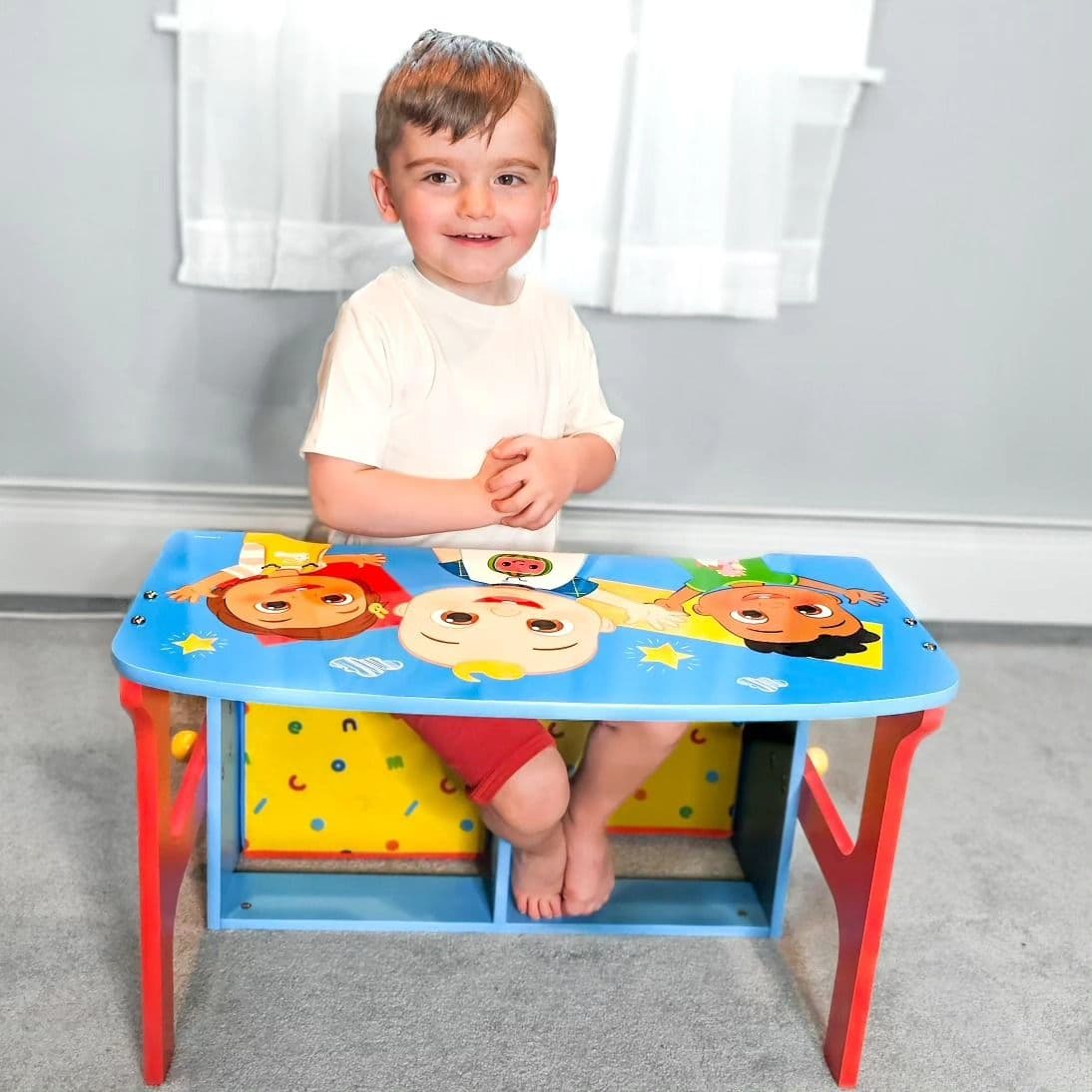 Any other Mamas have a CoComelon obsessed child like I do?! How cute is this CoComelon 2-in-1 Activity Bench & Desk from