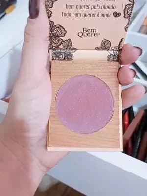 Blush com a cor linda , textura aveludada e que se preocupa com o meio ambiente, eu testei a Blush Meu Xodó da linha Bem