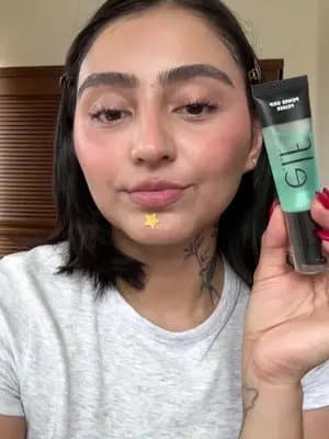 Grip first, glow second β¨ loving how this duo helps my make up look fresh, hydrated, and dewy from start to finish. Gifted by e.l.f #complimentary #elfcosmetics #elfpowergrip @e.l.f. Cosmetics @influenster