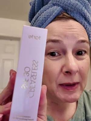 Are you always forgetting your sunscreen and not realizing it until you’ve done your full face of makeup? Me too!! This Tarte Creaseless SPF 30 mineral powder is a game changer!! #tarte #tartespf #sunscreen #ad @tarte cosmetics